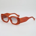 Lunettes de soleil rétro à monture épaisse en résine ambre et verres gris dégradés UV400 - Monture à Motifs Rouges