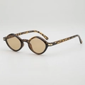 Retro geometrische zonnebril in schildpadmontuur met amberkleurige lenzen en goud - Schildpad Frame Licht Thee Lens
