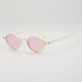 Minimalistische vierkante zonnebril met crème frame en roze ruitvormige glazen - Beige Frame Roze Glazen