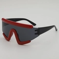 Überdimensionale winddichte Radsport-Sonnenbrille in auffälligem Rot und Schwarz - Roter Rahmen Graue Gläser
