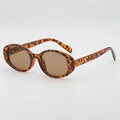 Retro oval tortoiseshell sunglasses with dark brown lenses and gold cross studs - Leopard Frame / Tea Lens
