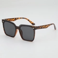 Classic tortoise shell square sunglasses with dark grey lenses and metal accents - Leopard Frame Grey Lens