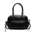 Borsa a mano minimalista in ecopelle nera con dettagli dorati e tasca frontale - Nero