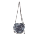Blauwe denim hartvormige crossbody tas met zilveren ketting en kralen details - Blauw