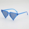 Gafas de sol azules triangulares con montura geométrica translúcida para fiestas y playa - Montura Azul Transparente Lente Azul