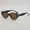 Occhiali da sole cat-eye retrò neri con montatura in acetato e accenti in metallo argento - Montatura Nera Lenti Tè (Occhiali da sole)