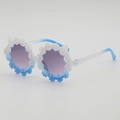Gafas de sol infantiles de margaritas con montura de gato y lentes degradados - Degradado de Blanco a Azul (Lentes Grises)