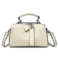 Sac à main minimaliste blanc crème avec coutures matelassées et détails argentés - Beige