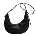 Bolso hobo de media luna negro minimalista con herrajes plateados y acabado de cuero - Negro