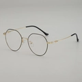 Modieuze oversized onregelmatige bril met dun metalen montuur in goud en zwart - Zwart Goud Frame Helder