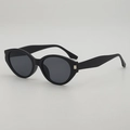 Occhiali da sole cat-eye nero opaco con dettagli in argento e lenti grigie - Montatura Nero Opaco Lenti Grigie (Occhiali da sole)