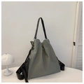 Borsa a secchiello minimalista in nylon grigio con dettaglio coulisse regolabile - Grigio