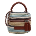 Mini borsa a secchiello tessuta a righe con finiture in pelle e tracolla a catena - Marrone