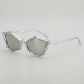 Lunettes de soleil géométriques argentées futuristes avec monture polygonale et verres gris - Protection UV400 / Monture Argent Verres Miroir Blanc