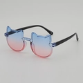 Gafas de sol sin montura con forma de orejas de gato para niños y lentes degradados - Azul a Rosa Degradado