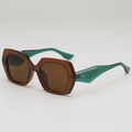 Polygonal oversized sunglasses with brown frame and contrasting green temples - Tea Frame Tea Lens
