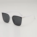 Lunettes de soleil carrées blanches surdimensionnées avec verres foncés et détails argent - Monture Blanche Verres Gris