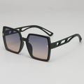 Fashionable oversized square sunglasses with gradient lenses and dark green frames - B03Z-2 / Green Frame Gray Tea Gradient