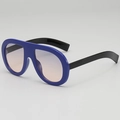 Retro pilotenzonnebril met blauw montuur, zwarte poten en roze gradiënt glazen - Blauw frame
