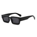Occhiali da sole squadrati neri retro con lenti grigie scure per uno stile vintage - Montatura Nera Lenti Grigio Nero