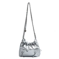 Metallische silberne Beuteltasche mit 3D-Schleifen und Wolken-Kordelzugverschluss - Silber