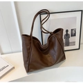 Bolso tote marrón oscuro de piel sintética vintage con correa ajustable para el hombro - Sin Colgante / Marrón