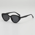 Gafas de sol retro de ojo de gato negras con lentes oscuras y montura de alto brillo - Montura Negra Lente Gris