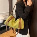 Bolso tote de ante verde mostaza con correas de cuero marrón para el uso diario - Verde