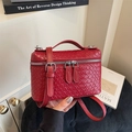 Bolso bandolera rojo de cuero trenzado con cremallera doble y correa ajustable - Rojo