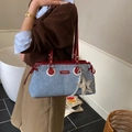 Borsa a tracolla in denim blu con finiture in pelle rossa e ciondolo a stella - Senza Ciondolo / Rosso