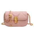 Roze gewatteerde crossbodytas met klassiek ruitpatroon en gouden verstelbare ketting - Roze