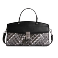 Borsa a mano intrecciata a contrasto con fibbia argento e tracolla staccabile su bianco - Nero