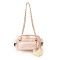 Sac bandoulière matelassé rose clair avec chaîne dorée et charm mouton blanc - Rose
