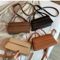 Borse a tracolla rétro alla moda in nero, marrone e beige con dettagli dorati - Nero
