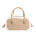 Sac bowling en peluche beige avec bordure en fausse fourrure blanche et poignées - Gris