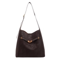 Borsa hobo marrone scuro opaco con una distintiva fibbia in metallo dorato a forma di V - Marrone