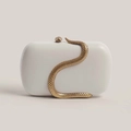 Elegante bolso de mano blanco de cuero PU con cierre de serpiente de metal dorado - Blanco Roto