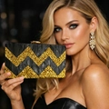 Bolso de mano de acrílico con rayas doradas brillantes y pendientes a juego - Negro