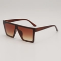 Classic oversized square sunglasses with translucent tea frames and gradient lenses - Tea Frame / Gradient Tea