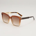 Square oversized sunglasses with gradient brown lenses and tortoiseshell metal temples - Transparent Tea Frame Gradient Tea Lens