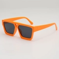 Retro-Sonnenbrille mit kleinem orangem Rahmen, dunklen Gläsern und V-Metallverzierung - Oranger Rahmen Graue Gläser