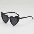 Modische Herz-Sonnenbrille für Kinder mit schwarzem Hochglanzrahmen und UV-Gläsern - Schwarz