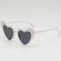 Weiße Herz-Sonnenbrille für Kinder mit dunkelgrauen Gläsern im Retro-Stil - Weiß