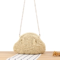 Cremefarbene gewebte Strohschultertasche mit eleganter goldener Metallkette für den Sommer - Beige (Umhängeriemen)