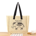 Stroh-Tragetasche mit schwarzer Elefantenstickerei und Thailand-Schriftzug in Creme - Beige
