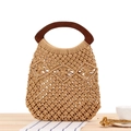 Sac de plage fait main en coton tissé beige avec motifs évidés et poignées en bois - Camel