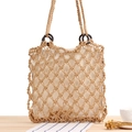 Handgefertigte khakifarbene Web-Tasche mit dunkelbraunen Holzringen und beigem Stoffinnenfutter - Camel