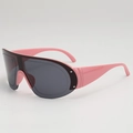 Lunettes de soleil oversize roses avec verres gris foncé et détails de clous argentés - Monture Rose Lentille Grise