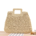 Handgefertigte gewebte Strohtasche in Naturholzoptik mit rechteckigen Holzgriffen - Beige