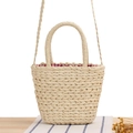 Handgefertigte beige Strohtasche mit Rundgriff und rot-weiß kariertem Baumwollfutter - Beige